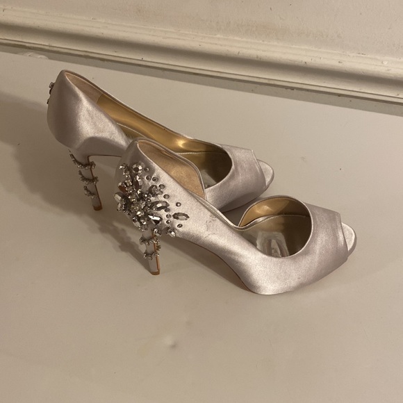 ANTONIO MELANI CAREAN SATIN RHINESTONE JEWEL DETAIL PEEP-TOE PUMP (R) - Picture 7 of 11